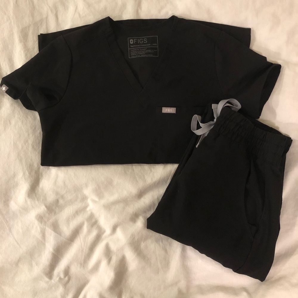 Black Figs Scrubs